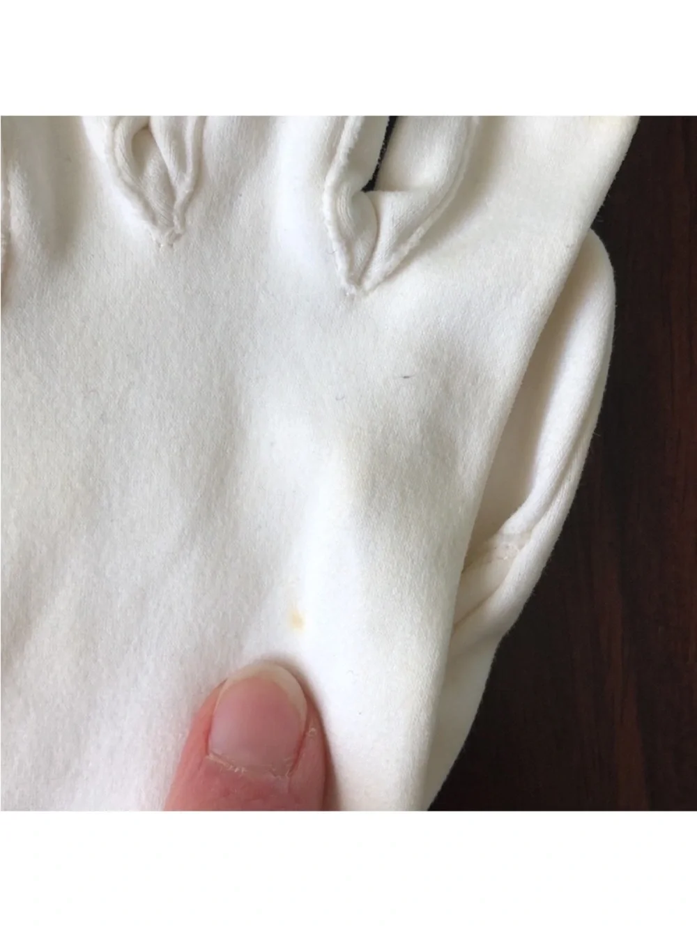 Aris of Paris Vintage Cream Scalloped Cuff Gloves Size 7